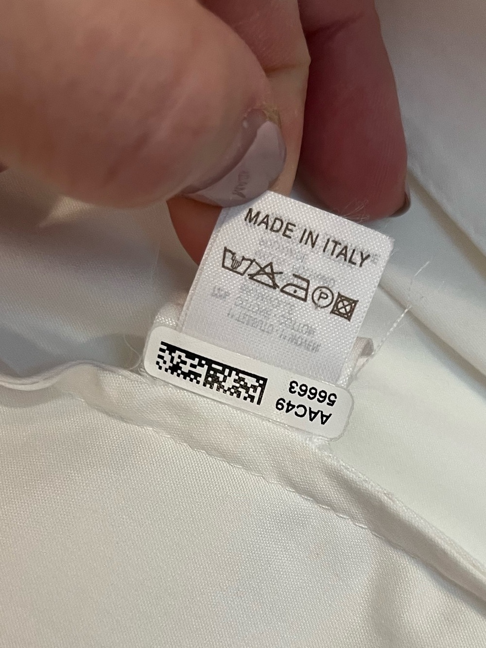 Brunello Cucinelli Off-White Tailored Drawstring Jacket with Contrast LeatherTie - Picture 15 of 15